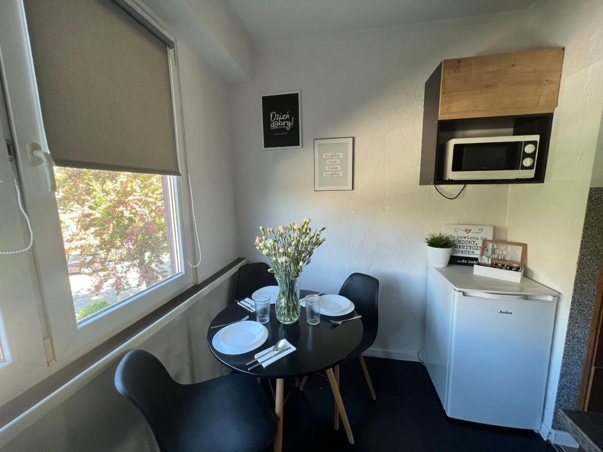 ,,Na Kwiatowej'' Apartamento Tomaszów Mazowiecki Exterior foto