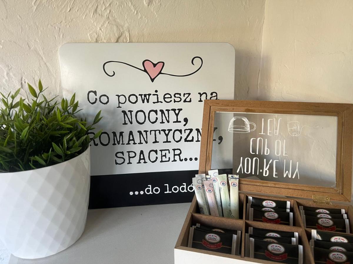 ,,Na Kwiatowej'' Apartamento Tomaszów Mazowiecki Exterior foto